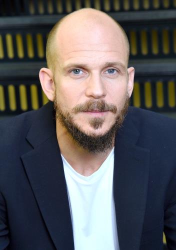 グスタフ スカルスガルド Gustaf Skarsgard について 映画データベース Allcinema